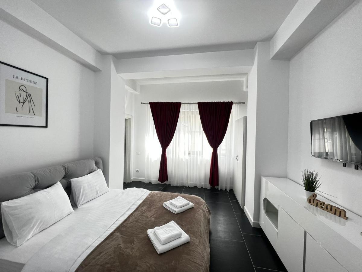 Marvellous Aparthotel With Master Apartments 苏恰瓦 外观 照片