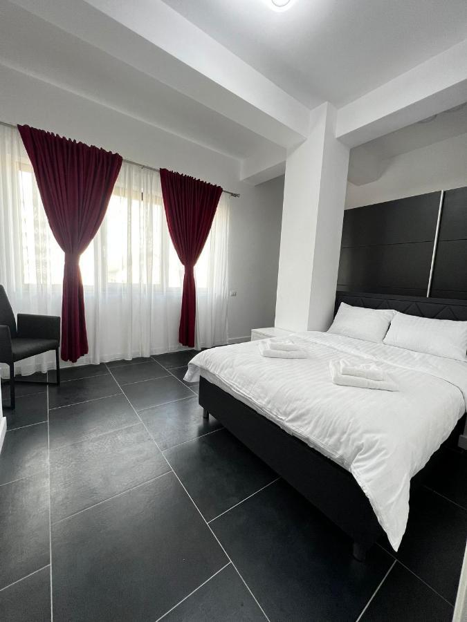 Marvellous Aparthotel With Master Apartments 苏恰瓦 外观 照片