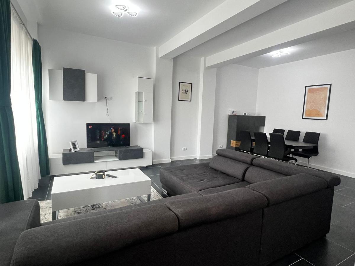 Marvellous Aparthotel With Master Apartments 苏恰瓦 外观 照片