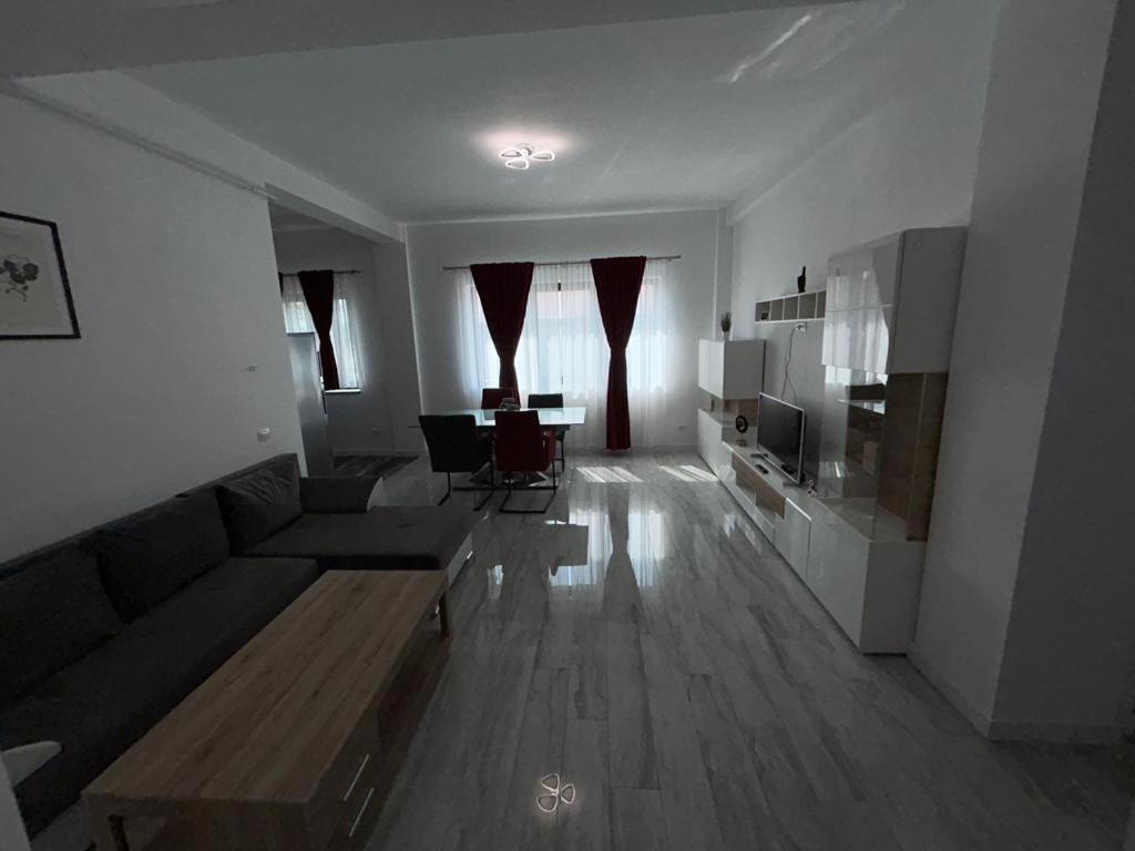 Marvellous Aparthotel With Master Apartments 苏恰瓦 外观 照片