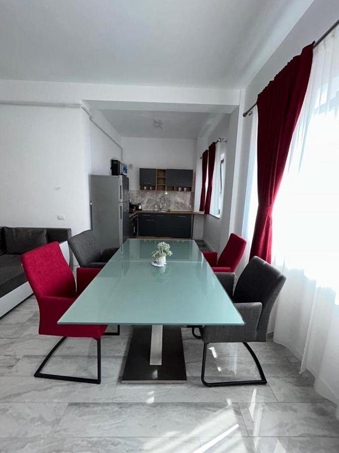 Marvellous Aparthotel With Master Apartments 苏恰瓦 外观 照片